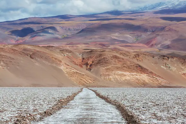 Kuzey Arjantin 'in fantastik manzaraları. Güzel, ilham verici doğal manzaralar..
