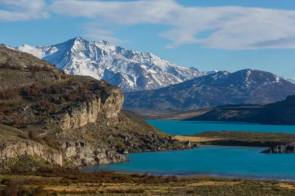 Arjantin, Güney Amerika 'daki Perito Moreno Ulusal Parkı' nda fantastik dağ manzaraları.