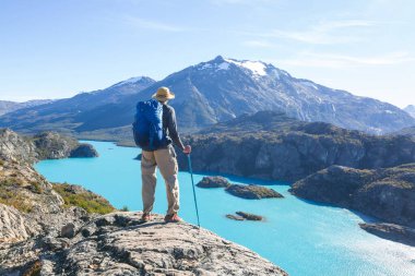 Patagonya dağlarında yürüyüş, Arjantin