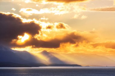 Dünyanın sonu. Beagle çevresindeki güzel doğal manzara. Ushuaia, Arjantin 'deki ses.