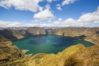 Ekvador, Güney Amerika 'da güzel dağlar