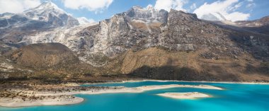 Cordillera Blanca 'da güzel dağlar, Peru, Güney Amerika