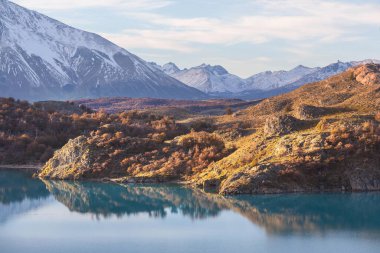 Dağlarda renkli sonbahar mevsimi