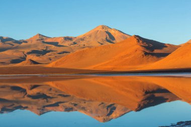 Atacama Çölü, Kuzey Şili 'deki güzel doğal manzaralar.