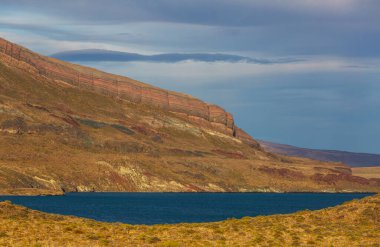 Arjantin, Güney Amerika 'daki Perito Moreno Ulusal Parkı' nda fantastik dağ manzaraları.