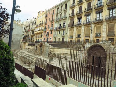 TARRAGONA, SPAIN - 06.07.2022: Tarragona Spain streetview of medieval houses close to Roman Empre ruins