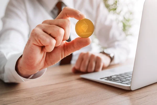 Ethereum Cryptocurrency Investor Concept Businessman Offering One Crypto Currency Coin — Stock Photo, Image