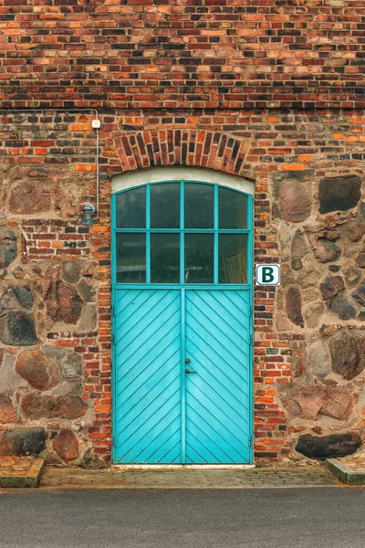 Rustic Wooden Door Old Building Letter Sign Halmstad Sweden Scandinavia — Fotografia de Stock