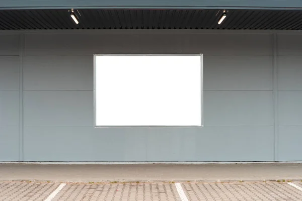 Leere Weiße Reklametafel Supermarkt Außenwand Als Kopierfläche — Stockfoto