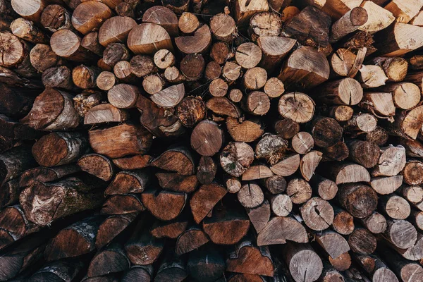 Arka Planda Doğal Şablon Olarak Yakacak Odun Yığını Var — Stok fotoğraf