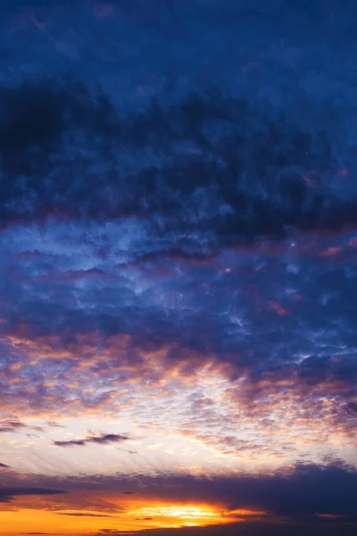 Csodálatos Bolyhos Felhők Naplemente Színes Táj Mint Természetes Háttér Vidéki — Stock Fotó