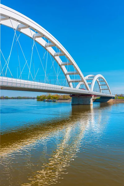 Pont Zezelj Pont Voûte Nouée Sur Danube Novi Sad Voïvodine — Photo