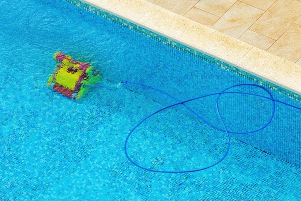 Robotzwembad Reiniger Gebruik Aan Onderkant Van Het Zwembad Hoge Hoek — Stockfoto