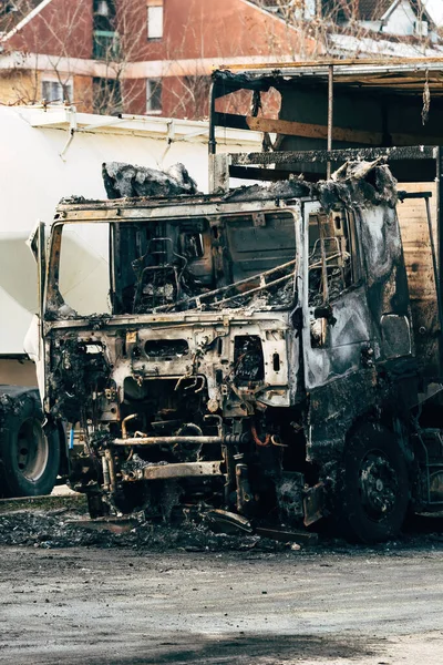 Semi Truck Engulfed Fire Flames Traffic Accident Burned Damaged Selective — Zdjęcie stockowe