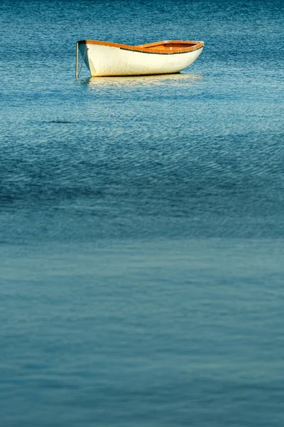 Barco Pesca Vacío Amarrado Mar Kattegat Halmstad Suecia Enfoque Selectivo — Foto de Stock