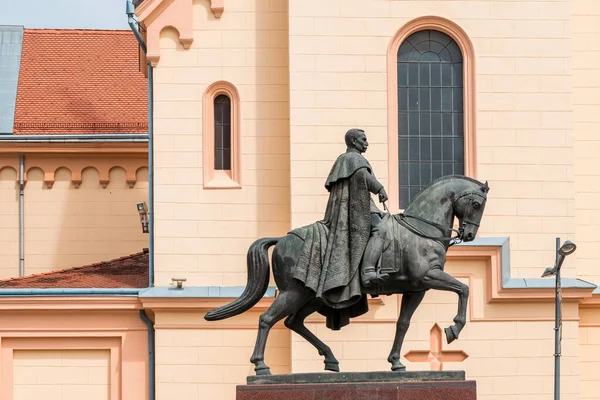 Zrenjanin Sırbistan Nisan 2023 Kasaba Meydanında Kral Peter Karadjordjeviç Anıtı — Stok fotoğraf