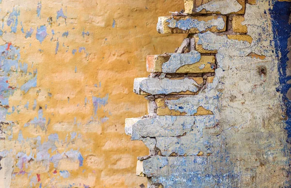 Разрушенная Старая Кирпичная Стена Разрушенный Дом Качестве Фона Избирательный Фокус — стоковое фото