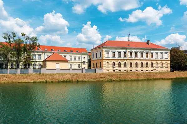 Zrenjanin Město Srbské Provincii Vojvodina Výraznou Architekturou Století Krásnou Jarní — Stock fotografie