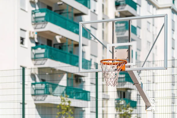 Transparentes Plexiglas Basketballbackboard Mit Reifen Auf Außenplatz Für Streetball Städtischen — Stockfoto