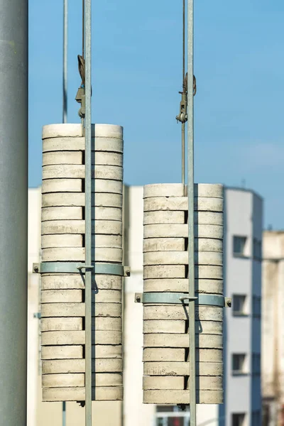 Elektrik Tren Hattı Gerilim Direği Kablolu Beton Ağırlıklı Seçici Odaklı — Stok fotoğraf