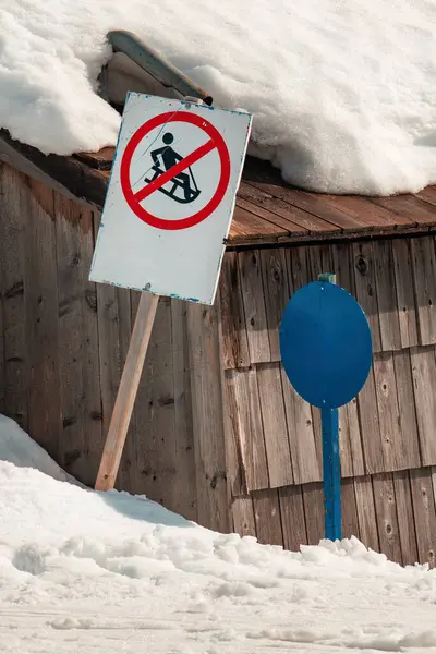 Sledging Forbidden Sign Ski Resort Winter — Stock Photo, Image