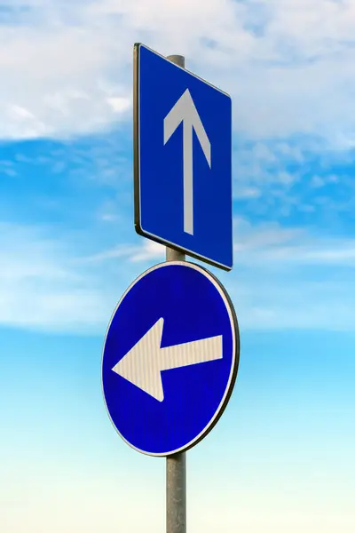 Mandatory Direction Sign Blue Plate White Arrow Symbol Selective Focus — Stock Photo, Image