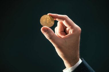 Elinde Bitcoin para tutan kripto para tüccarı, seçici odaklı