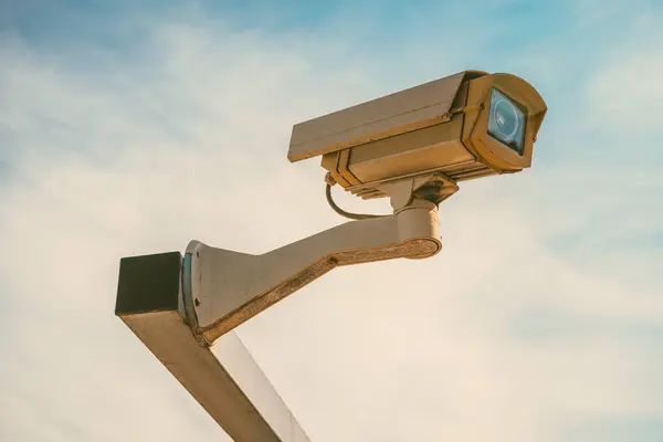 Bewakingscamera Voor Verkeersleiding Beveiliging Selectieve Scherpstelling Rechtenvrije Stockafbeeldingen