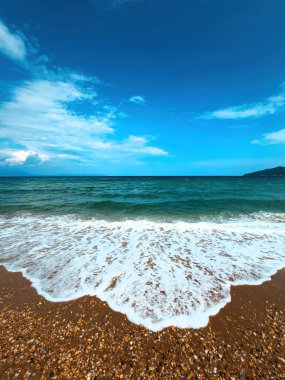 Yazın Strymonian Körfezi kumlu plajı, seçici odaklanma