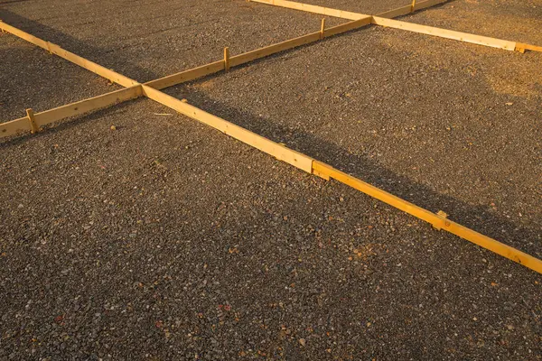 Somut dökülen ahşap form soyut endüstriyel arka plan, seçici odak