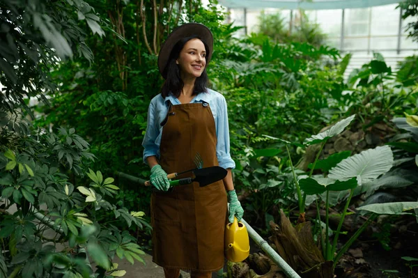Young Woman Gardener Working Botanic Garden Millennial Girl Florist Walking — Φωτογραφία Αρχείου