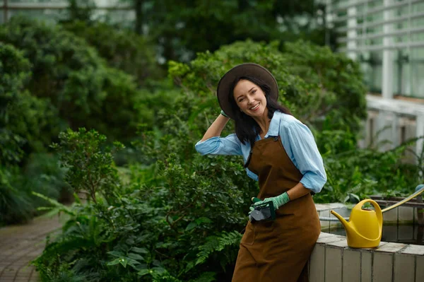 Happy Young Woman Gardener Entrepreneur Wearing Overalls Proud Beauty Her — Stock Photo, Image