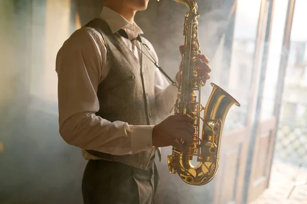 Young Male Saxophone Player Foggy Toned Cropped Shot Jazz Band — Stock Photo, Image
