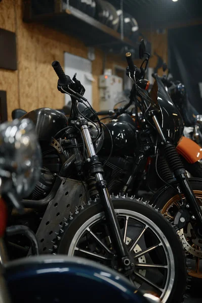 Gama Motocicletas Reparadas Novas Garagem Oficina Instalação Moto Transporte Corridas — Fotografia de Stock