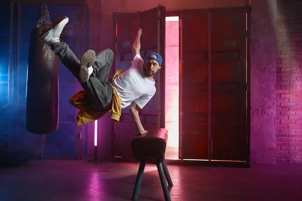 Young Guy Hiphop Performer Break Dancing Neon Club Lighting Jumping — Stock Photo, Image