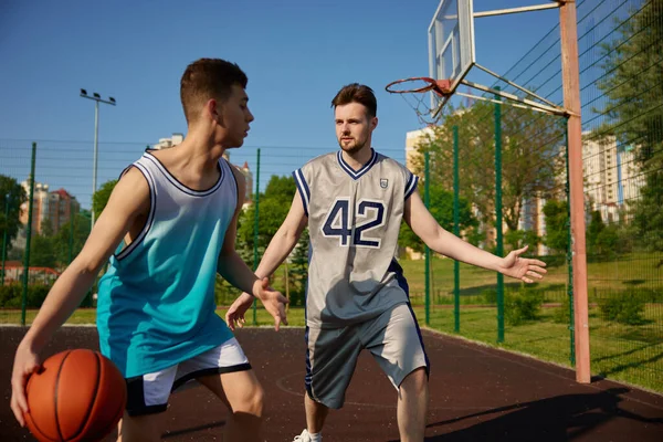 Active Young Men Playing Basketball Street Court Sports Hobby Recreation — Stock Photo, Image
