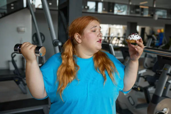 Portrait Comic Overweight Woman Holding Dumbbell Looking Irresistible Desire Donut — Stock Photo, Image