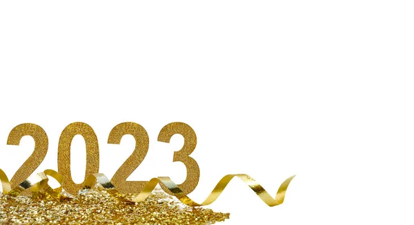 2023 Yılı Beyaz Arka Planda Parlayan Kurdeleli Altın Sayılar — Stok fotoğraf