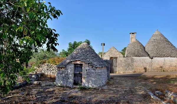 Stary Tradycyjny Dom Trulli Kamieniu Stożkowym Dachem Południowych Włoszech Puglia — Zdjęcie stockowe