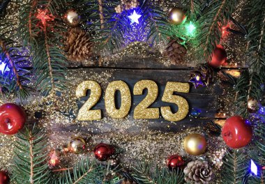 İnci ortada boş alanı olan bir ahşap tahta çevreleyen, Noel süs