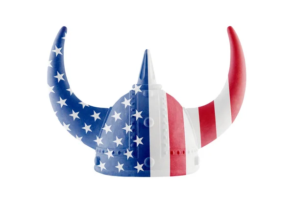 美国维京角形头盔 白色背景下与剪切线隔离 — 图库照片
