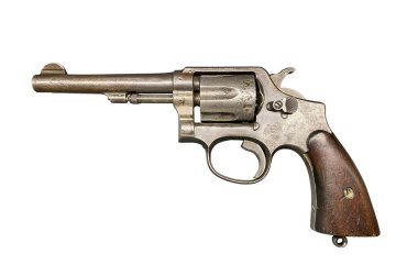 Eski Amerikan tabancası beyaz arka planda izole edilmiş, kırpma yolu var.