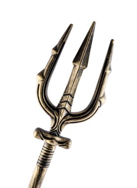 Kırpma yolu ile beyaz arkaplanda izole altın mızrak