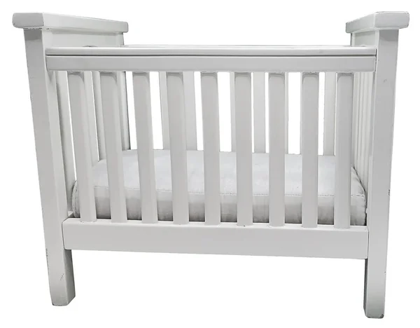白色的木制婴儿床 — 图库照片