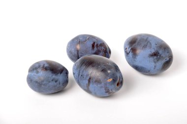 Beyaz arkaplanda erikler