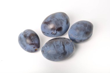 Beyaz arkaplanda erikler