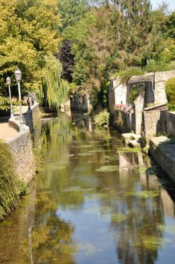 Bayeux 'daki Aure Nehri