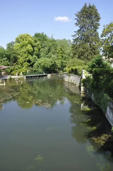 Jonzac 'taki Seugne.