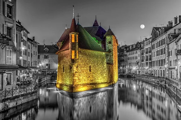 Annecy古城的Palais Ile监狱和运河 Hdr — 图库照片