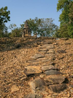 Wat Phra Bat Noi tarihsel tapınağı gündüz Sukhothai, Tayland
